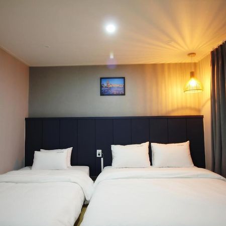 Bronze Hotel Changwon Eksteriør bilde