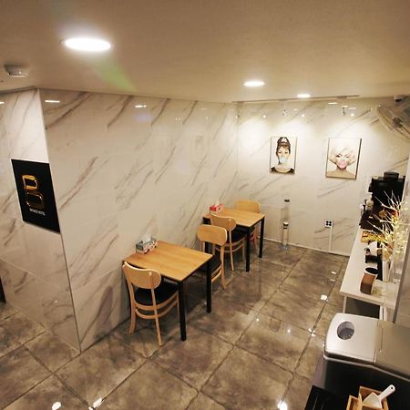 Bronze Hotel Changwon Eksteriør bilde