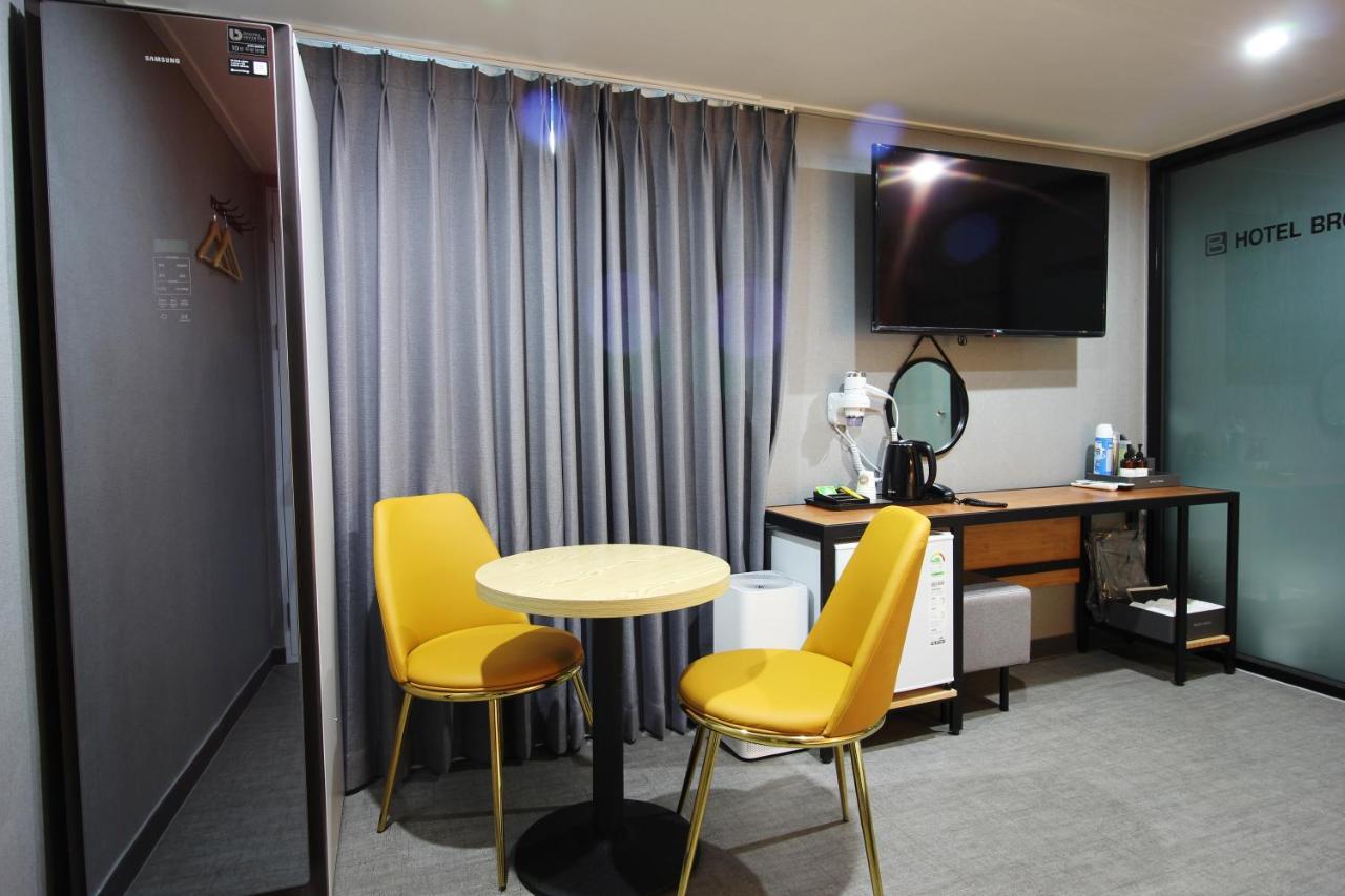 Bronze Hotel Changwon Eksteriør bilde