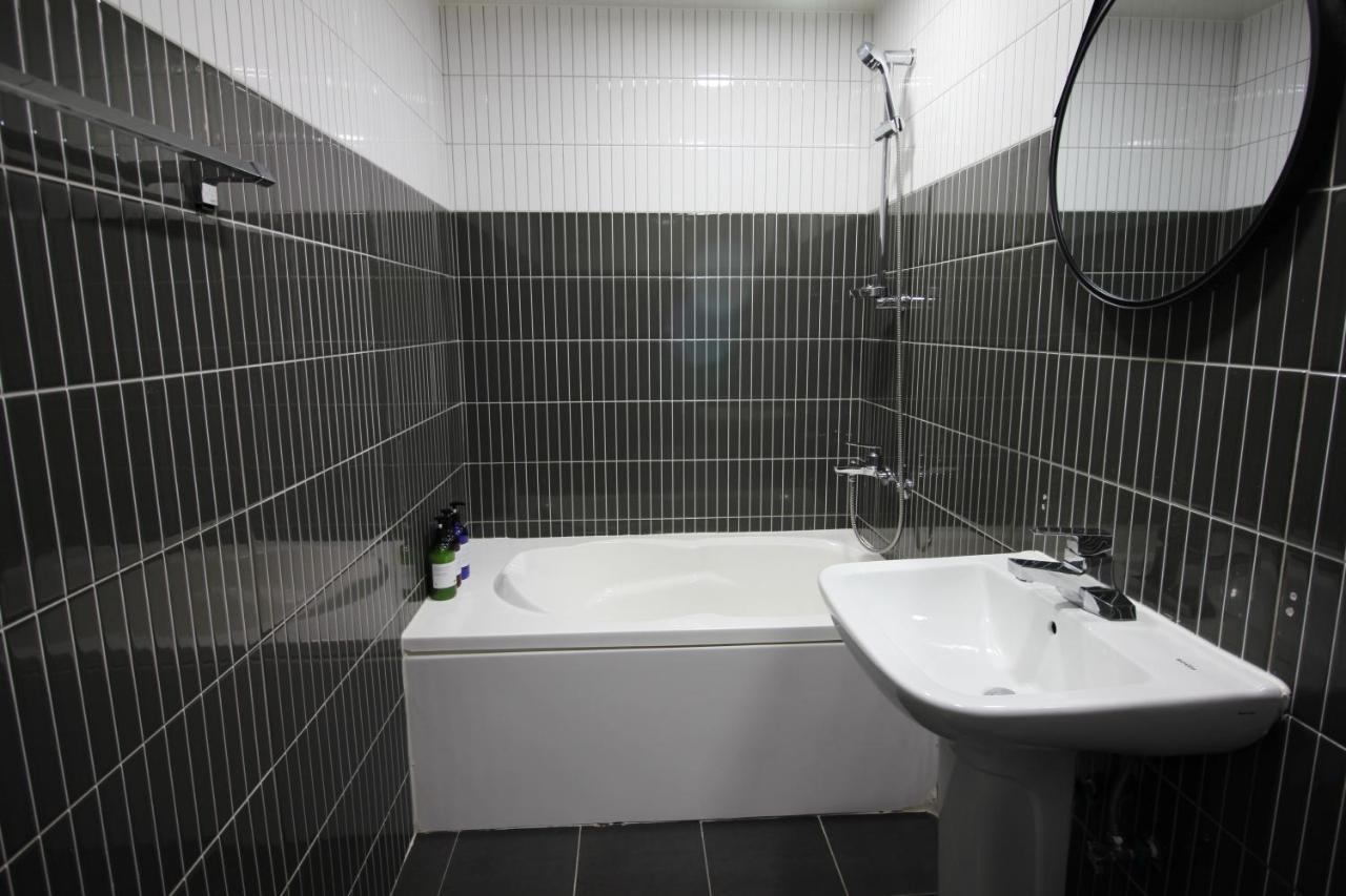 Bronze Hotel Changwon Eksteriør bilde